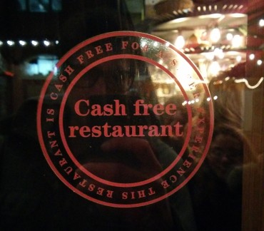 This restaurant is cash free for a safer experience